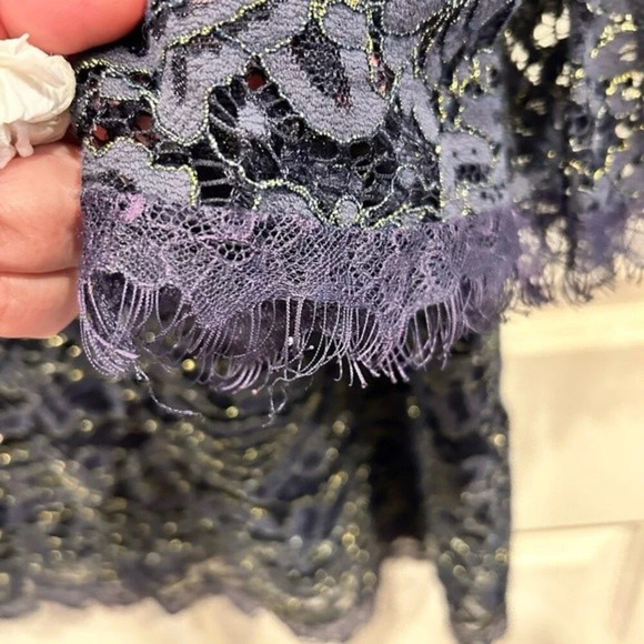 Dress the Population Paige Bell Sleeve Dress Navy Metallic Floral Lace Large - Picture 11 of 14